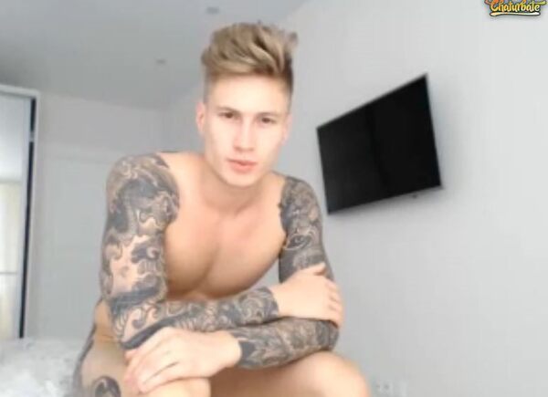 Become a male cam model